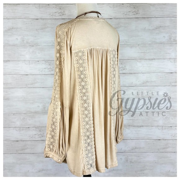 POL Sand Castles Lace Tunic - Picture 4 of 13